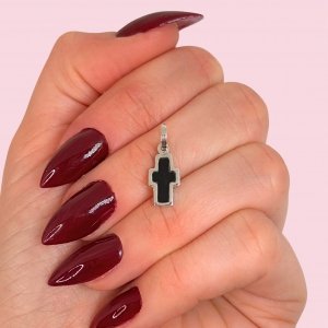 Dije Cruz Mini con Piedra Onix de Plata 925